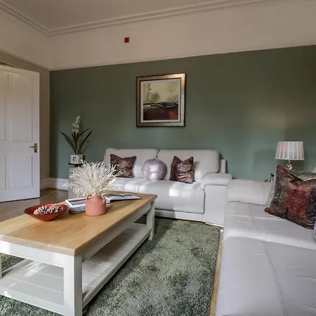 Dene House